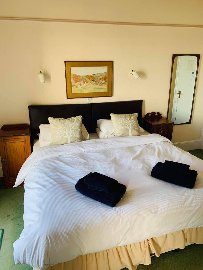Ye Olde White Harte Hotel Burnham-on-Crouch Quarto foto