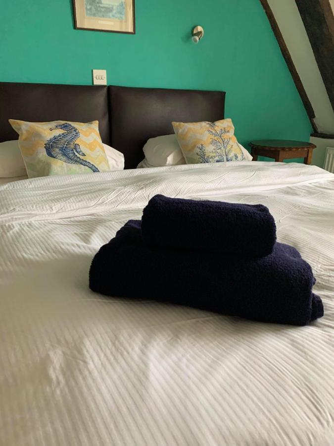 Ye Olde White Harte Hotel Burnham-on-Crouch Quarto foto