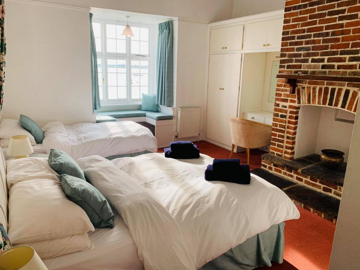 Ye Olde White Harte Hotel Burnham-on-Crouch Quarto foto